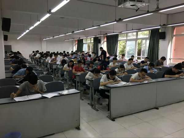 计算机系党总支开展第60期入党积极分子培训班选拔测试